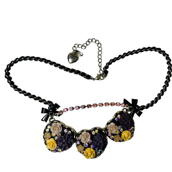 Betsey Johnson Rare Vintage Floral Heart Necklace - Picture 2 of 6